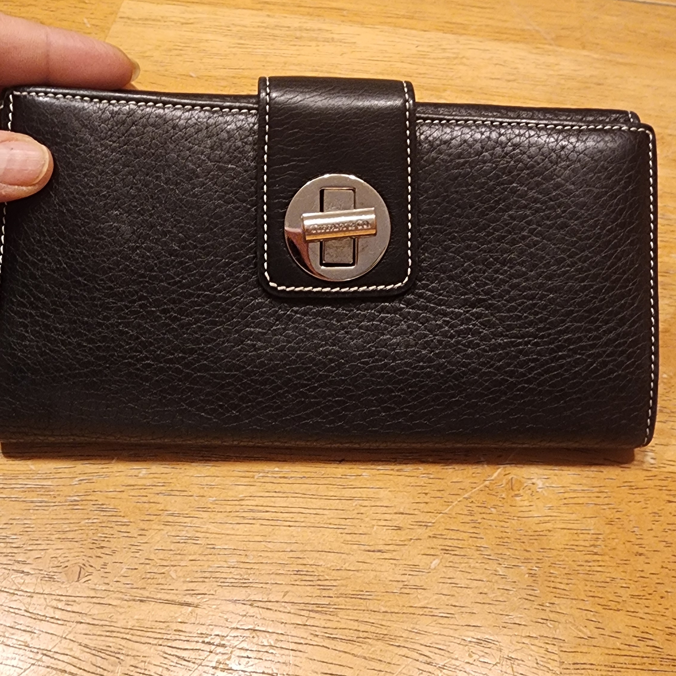 Tiffany & Co. Black Leather Wallet With Silver-Tone Turnlock